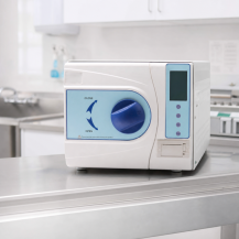 Automatyczny autoklaw klasy B dla weterynarii, stomatologii i laboratoriów 18 L — w gabinecie weterynaryjnym