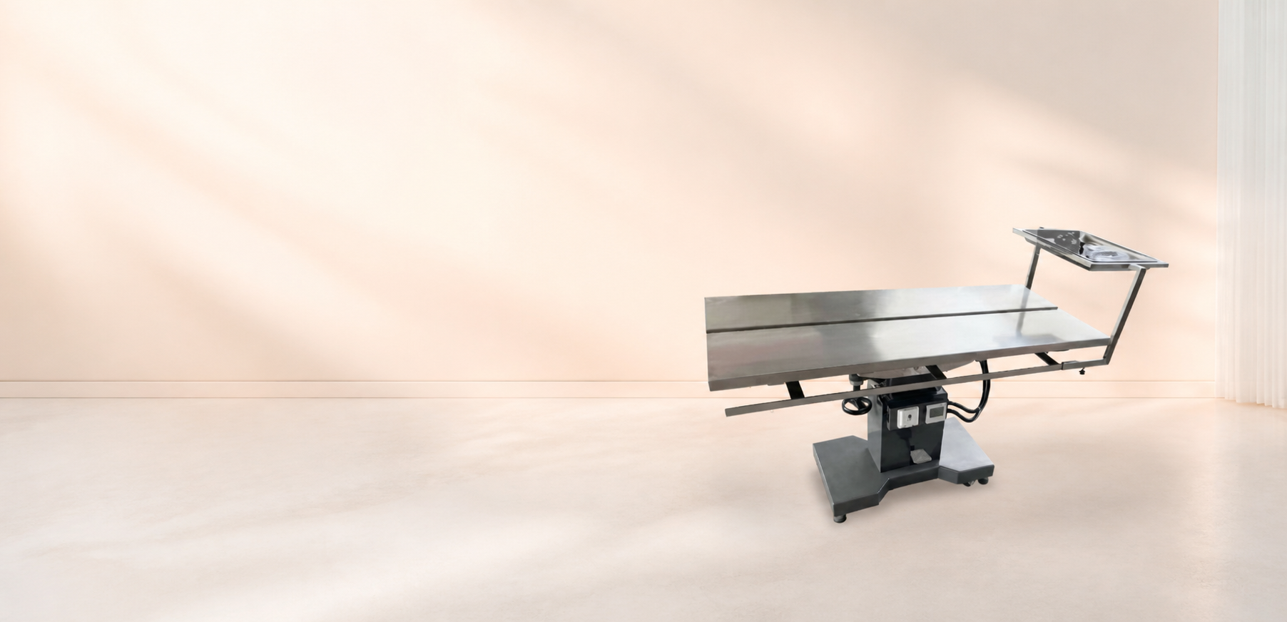 Veterinary operating tables